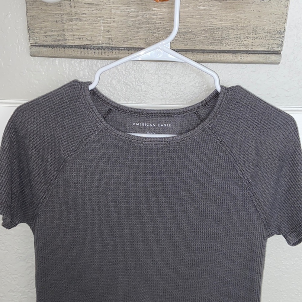 Gray American Eagle Outfitters top